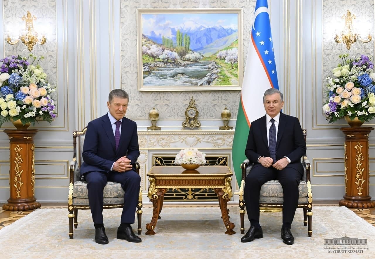 Oʻzbekiston Respublikasi Prezidenti Shavkat Mirziyoyev Rossiya Federatsiyasi Prezidenti Administratsiyasi rahbarining oʻrinbosari Dmitriy Kozakni qabul qildi.