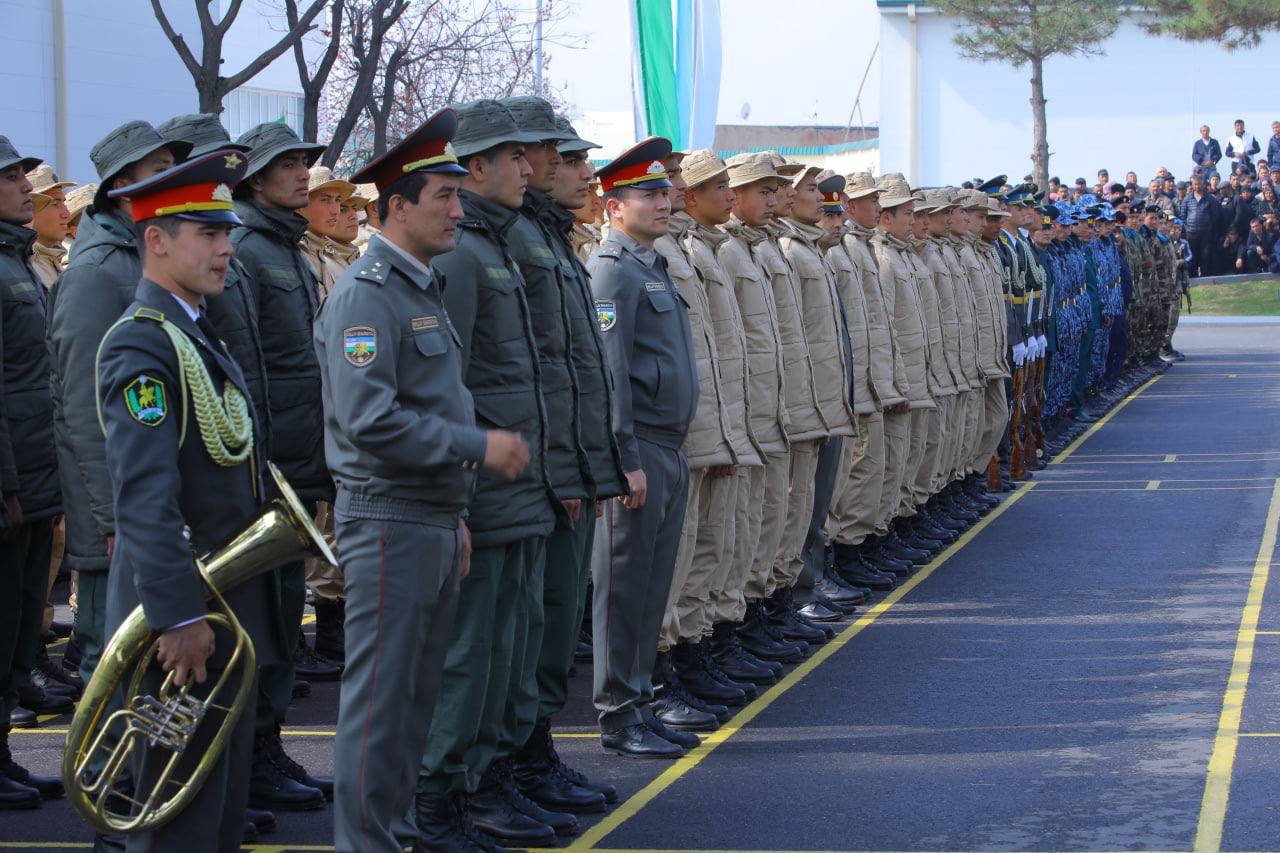 Namangan viloyati Mudofaa boshqarmasida muddatli harbiy xizmatga chaqiriluvchilarni kuzatish marosimi boʻlib oʻtdi.