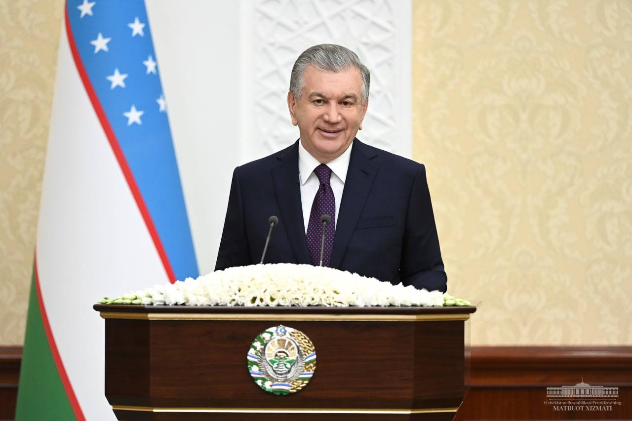 Xalq deputatlari Qashqadaryo viloyati kengashining navbatdan tashqari sessiyasi boshlandi. Unda Shavkat Mirziyoyev ishtirok etmoqda.