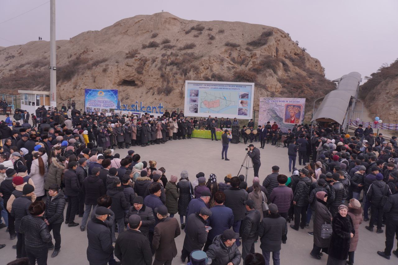 Axsikent Zahiriddin Muhammad Bobur qadamjosi sifatida tabarrukdir